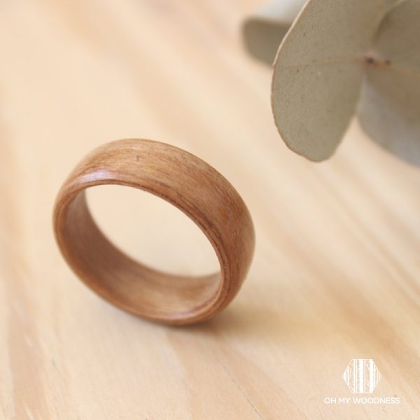 Wooden-ring-cherry-front-view