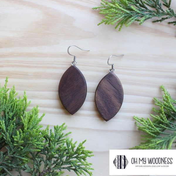 Wooden-earrings-Walnut--broad-leaves-